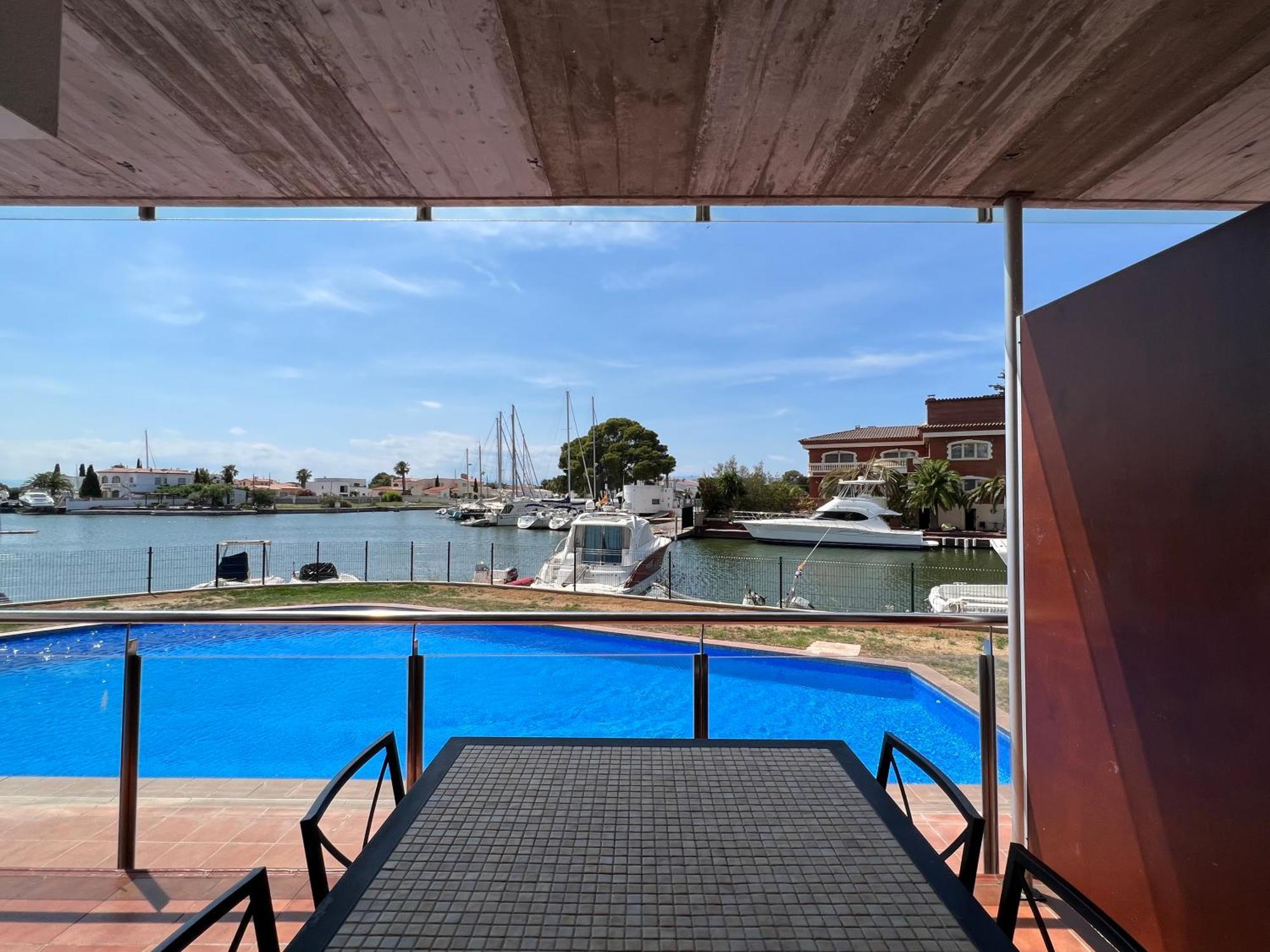 Blau Apartamento Frente A Los Canales Y Las Puestas De Sol De روساس المظهر الخارجي الصورة